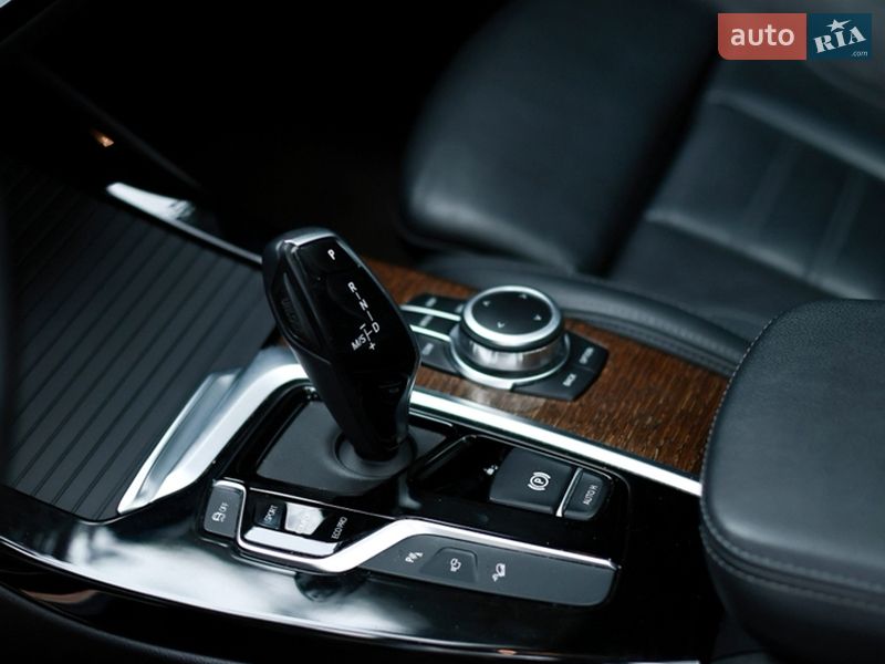 Внедорожник / Кроссовер BMW X3 2019 в Киеве