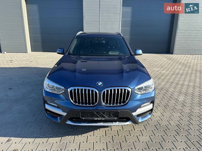 Внедорожник / Кроссовер BMW X3 2019 в Сарнах