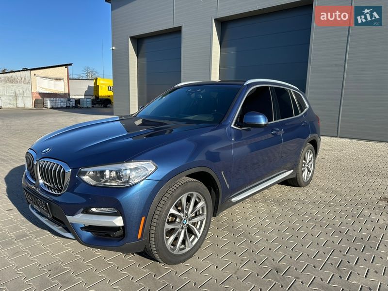Внедорожник / Кроссовер BMW X3 2019 в Сарнах