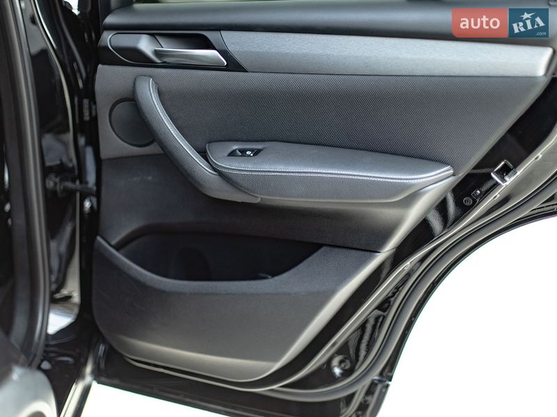 Позашляховик / Кросовер BMW X3 2016 в Звягелі