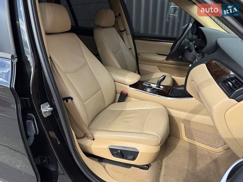 Внедорожник / Кроссовер BMW X3 2014 в Киеве