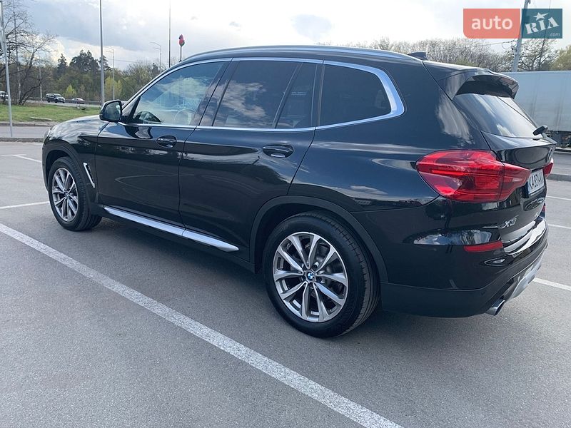 Внедорожник / Кроссовер BMW X3 2018 в Киеве
