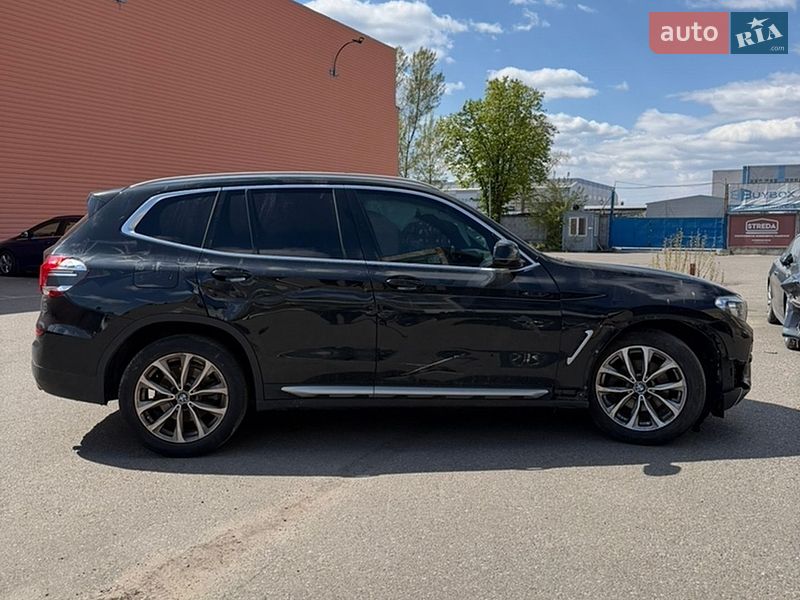 Внедорожник / Кроссовер BMW X3 2019 в Киеве