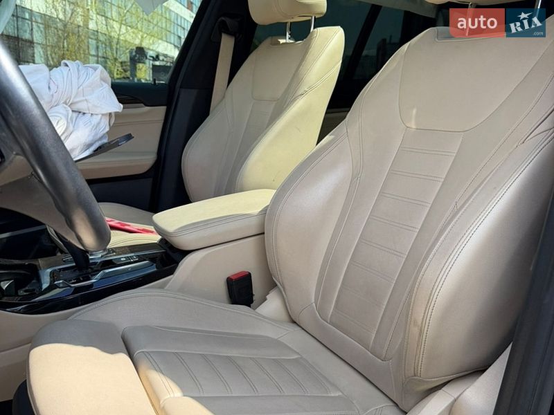 Внедорожник / Кроссовер BMW X3 2019 в Киеве