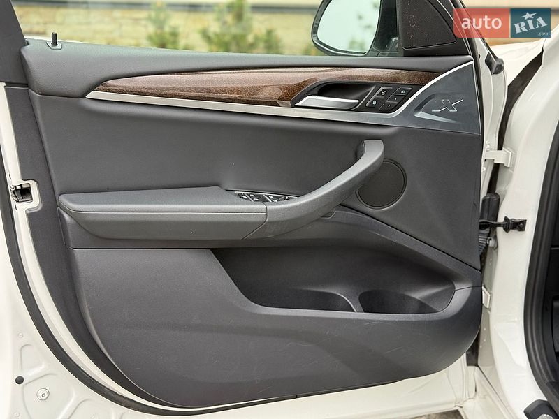Внедорожник / Кроссовер BMW X3 2018 в Львове