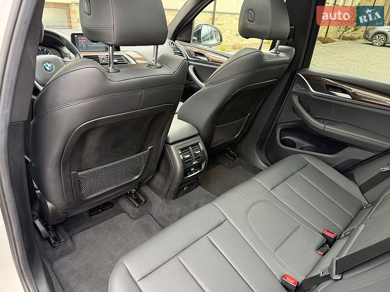 Внедорожник / Кроссовер BMW X3 2018 в Львове