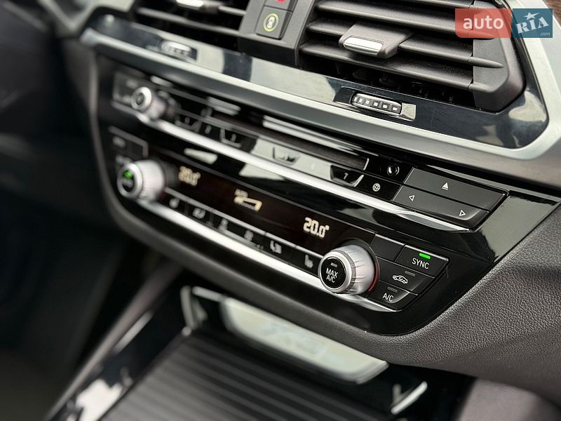 Внедорожник / Кроссовер BMW X3 2018 в Львове
