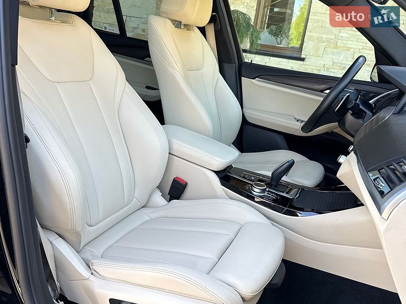 Внедорожник / Кроссовер BMW X3 2020 в Львове