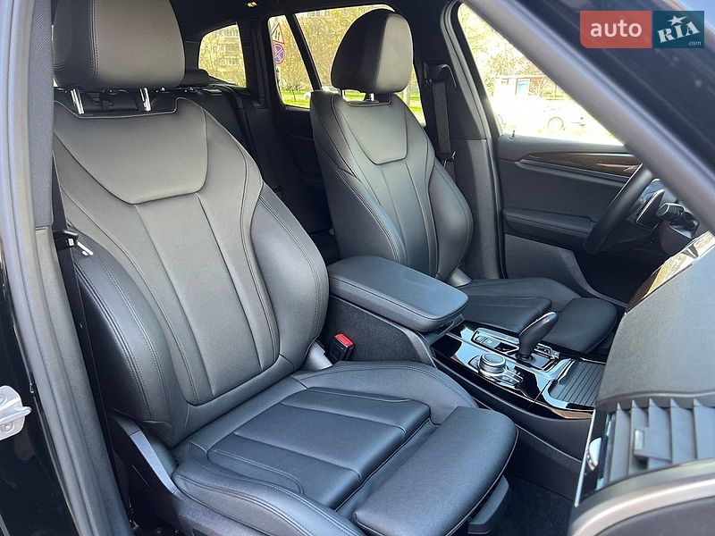 Внедорожник / Кроссовер BMW X3 2020 в Одессе