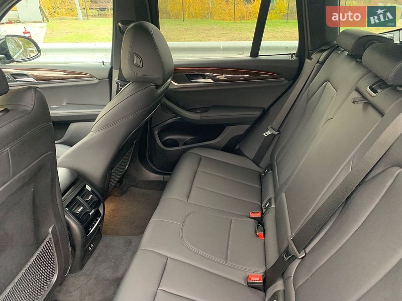 Внедорожник / Кроссовер BMW X3 2021 в Киеве