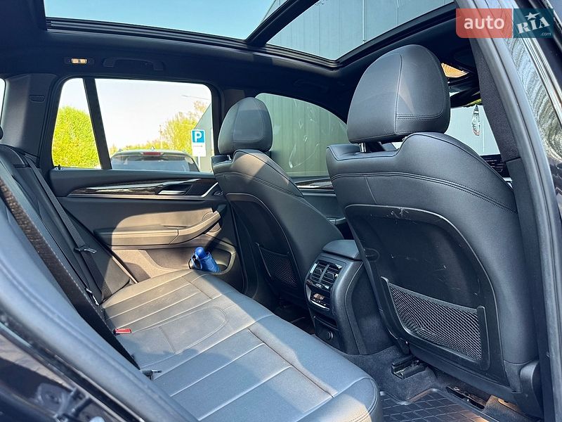 Внедорожник / Кроссовер BMW X3 2018 в Киеве