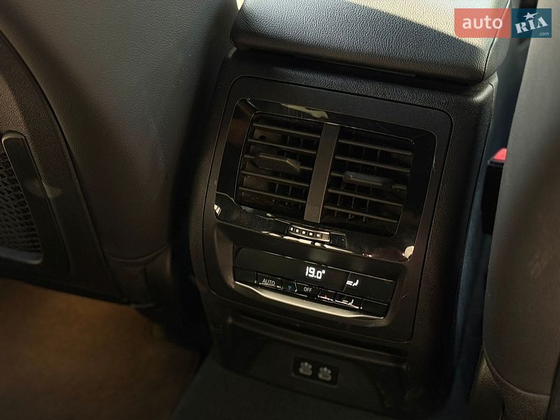 Внедорожник / Кроссовер BMW X3 2022 в Новояворовске