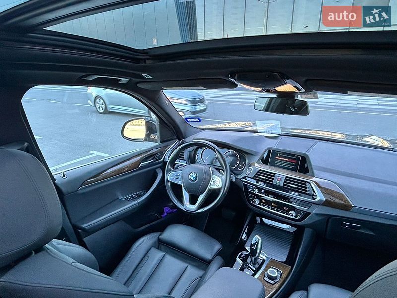 Внедорожник / Кроссовер BMW X3 2019 в Киеве