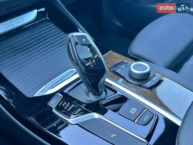 Внедорожник / Кроссовер BMW X3 2019 в Киеве