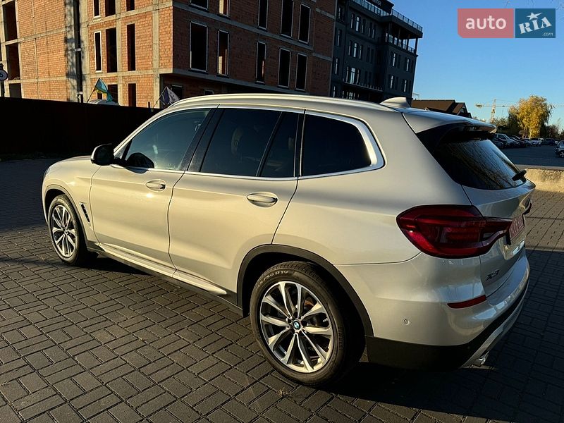 Внедорожник / Кроссовер BMW X3 2019 в Львове