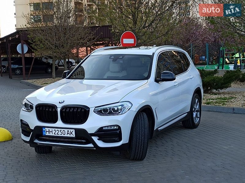 Внедорожник / Кроссовер BMW X3 2021 в Одессе