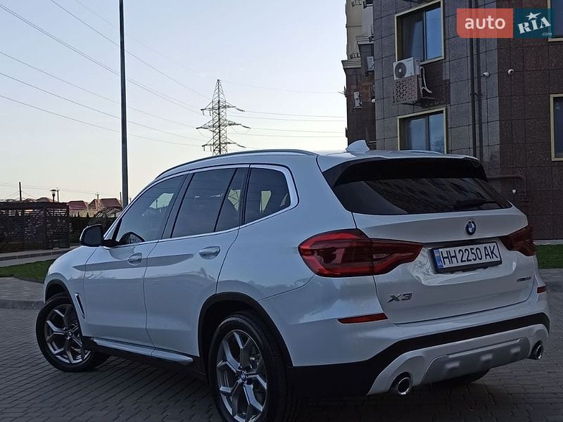 Внедорожник / Кроссовер BMW X3 2021 в Одессе