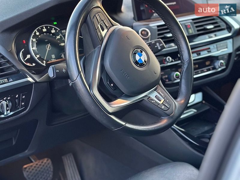 Внедорожник / Кроссовер BMW X3 2018 в Ромнах