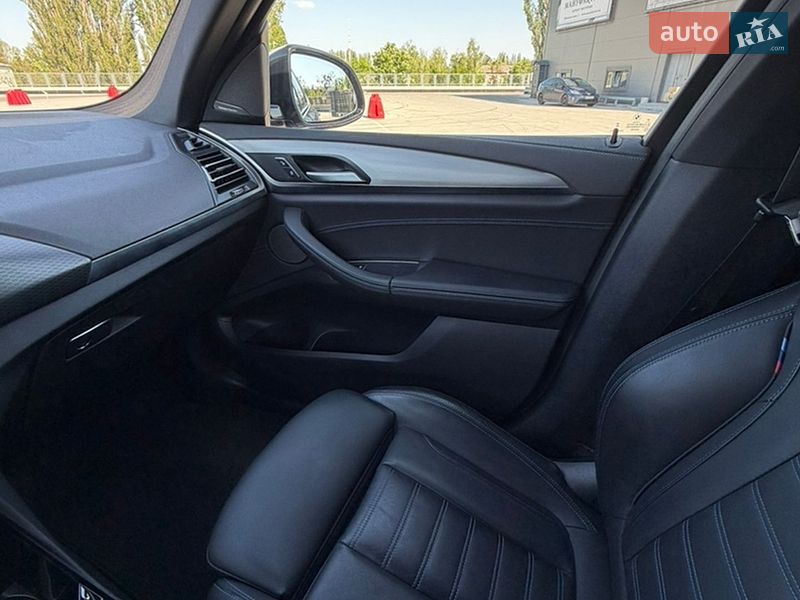 Внедорожник / Кроссовер BMW X3 2023 в Киеве