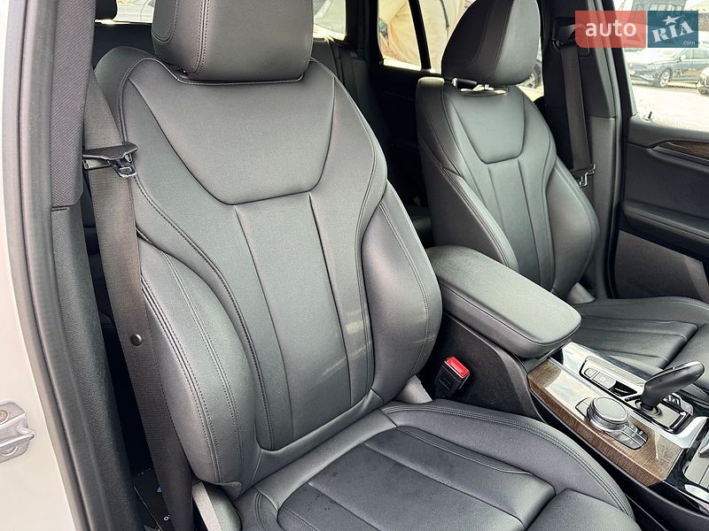 Внедорожник / Кроссовер BMW X3 2018 в Ровно