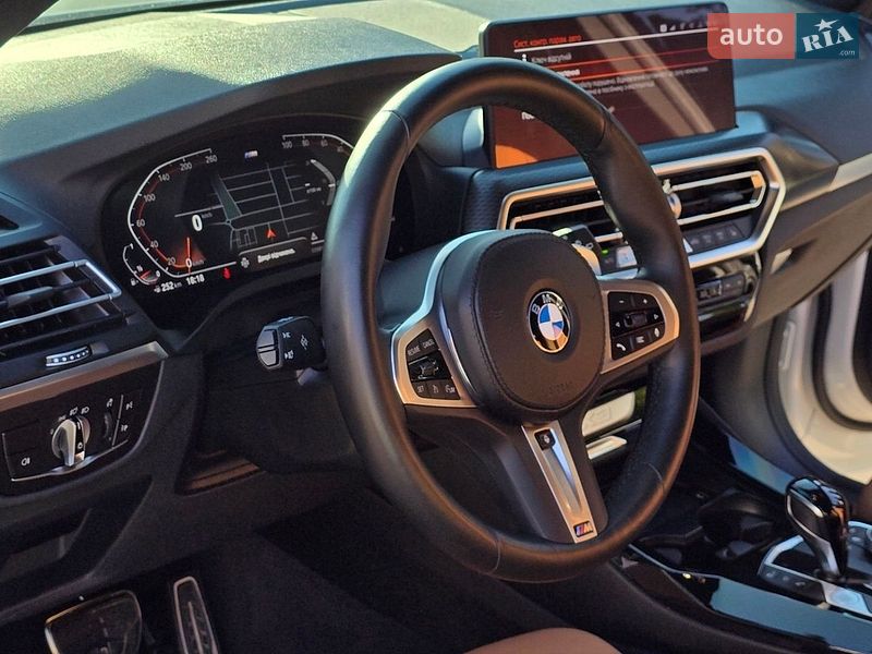 Внедорожник / Кроссовер BMW X3 2024 в Киеве