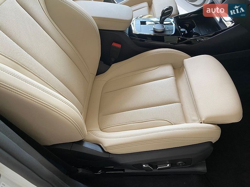 Внедорожник / Кроссовер BMW X3 2024 в Одессе