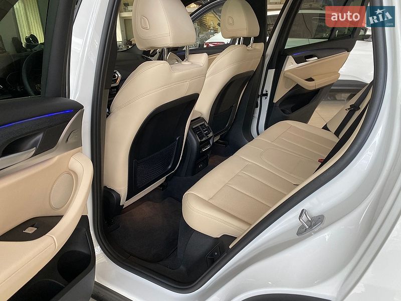 Внедорожник / Кроссовер BMW X3 2024 в Одессе
