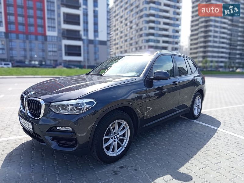 Внедорожник / Кроссовер BMW X3 2018 в Киеве