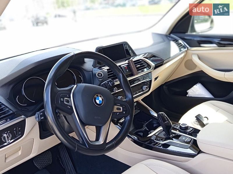 Внедорожник / Кроссовер BMW X3 2018 в Киеве