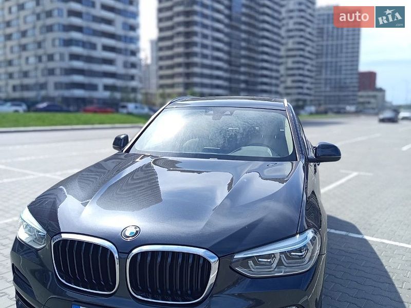 Внедорожник / Кроссовер BMW X3 2018 в Киеве