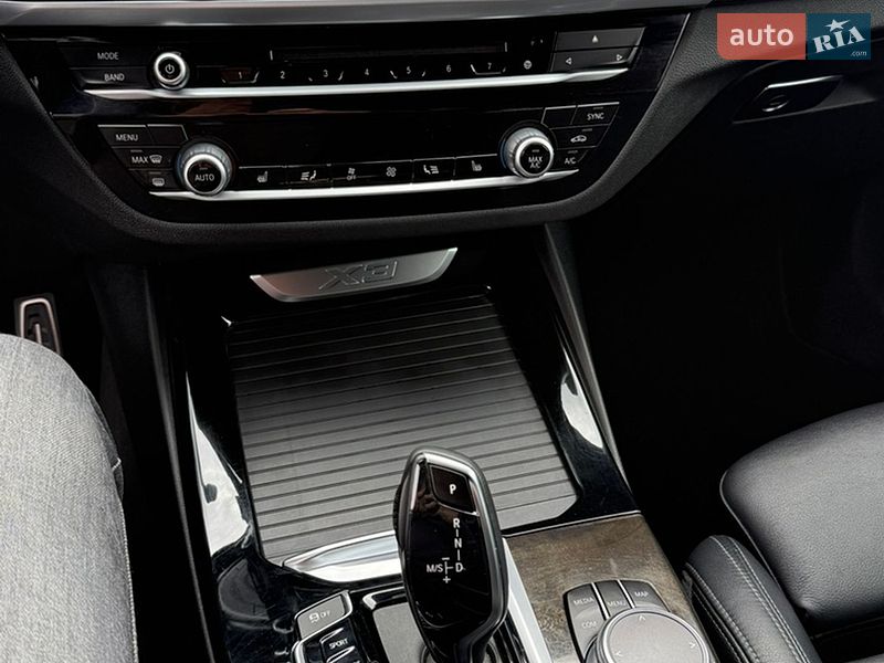 Внедорожник / Кроссовер BMW X3 2019 в Львове