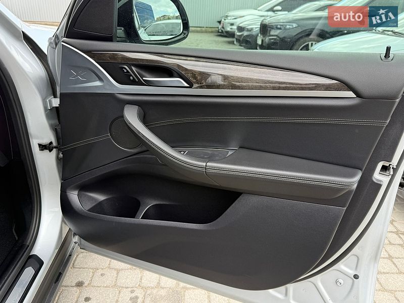 Внедорожник / Кроссовер BMW X3 2019 в Львове