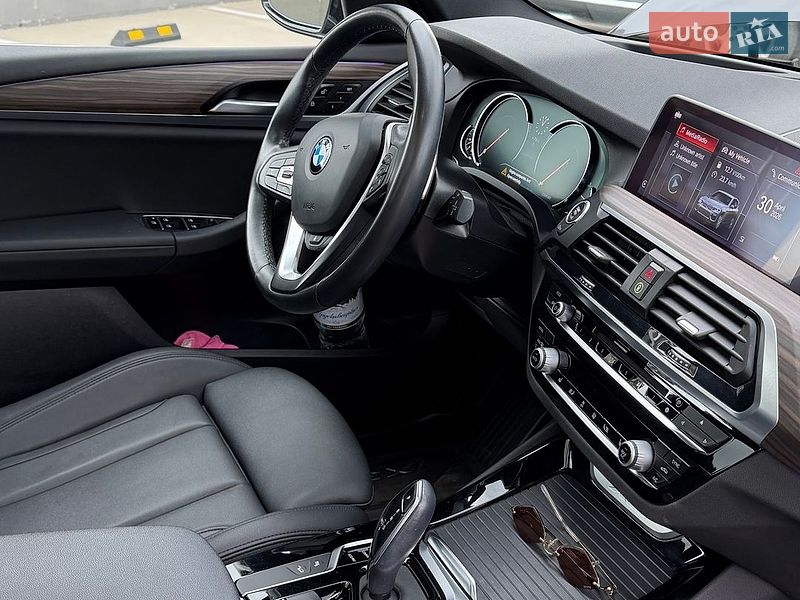 Внедорожник / Кроссовер BMW X3 2018 в Киеве