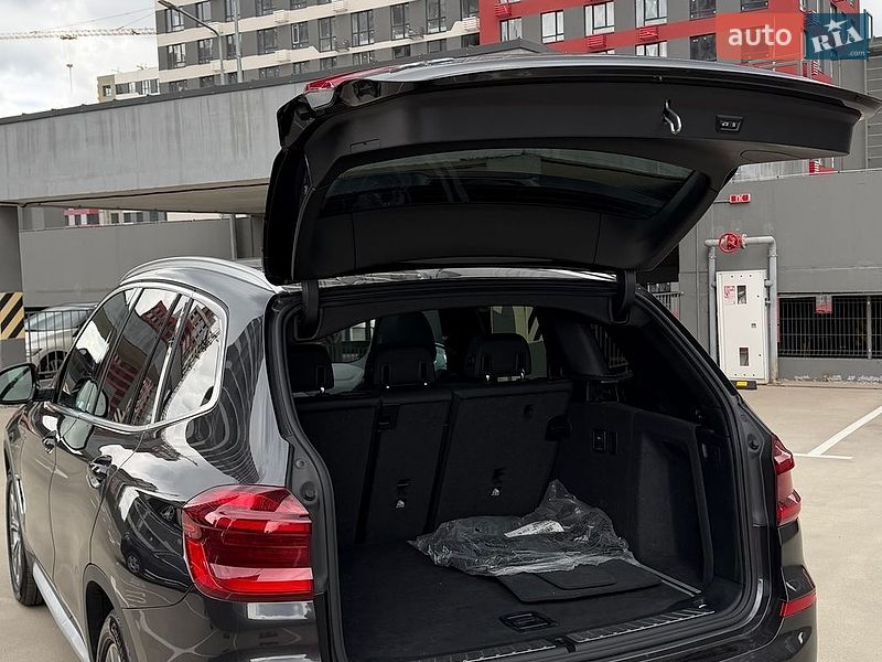 Внедорожник / Кроссовер BMW X3 2018 в Киеве