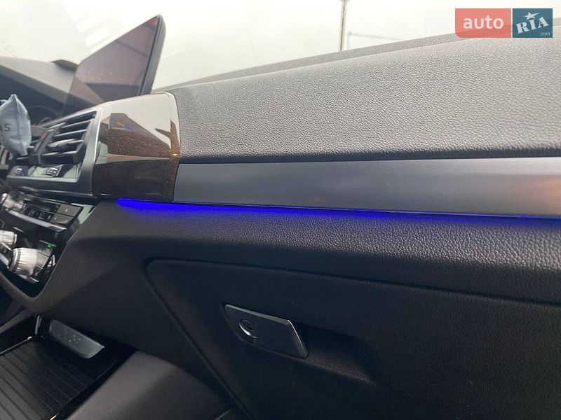 Внедорожник / Кроссовер BMW X3 2019 в Львове