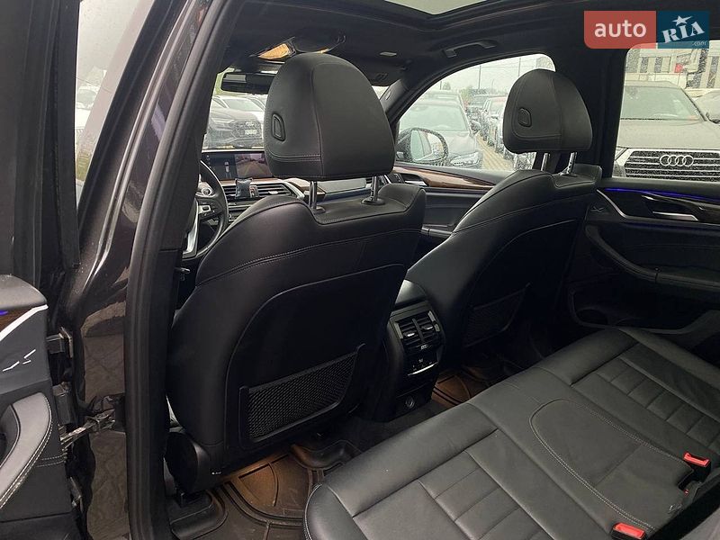 Внедорожник / Кроссовер BMW X3 2019 в Львове