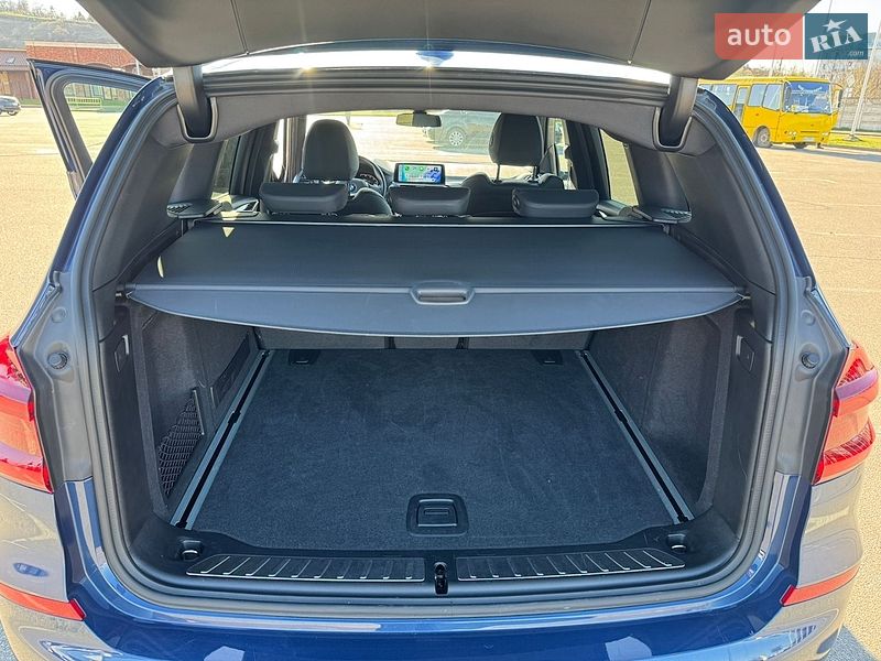 Внедорожник / Кроссовер BMW X3 2020 в Киеве