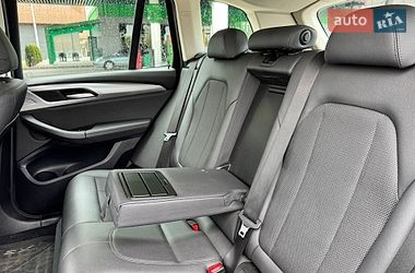 Внедорожник / Кроссовер BMW X3 2017 в Киеве