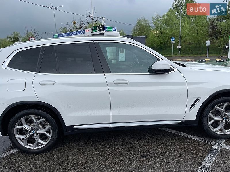 Внедорожник / Кроссовер BMW X3 2021 в Киеве