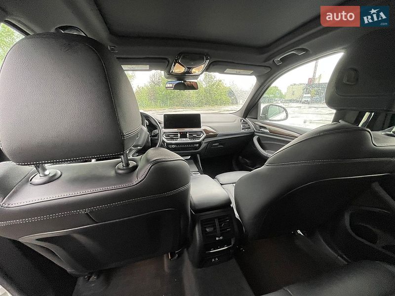 Внедорожник / Кроссовер BMW X3 2021 в Киеве
