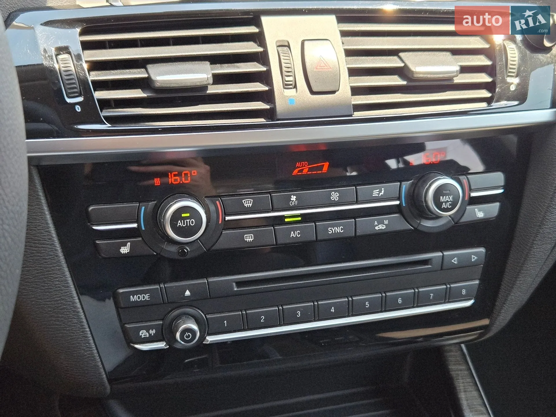 2016 BMW X3 - мініатюра 28