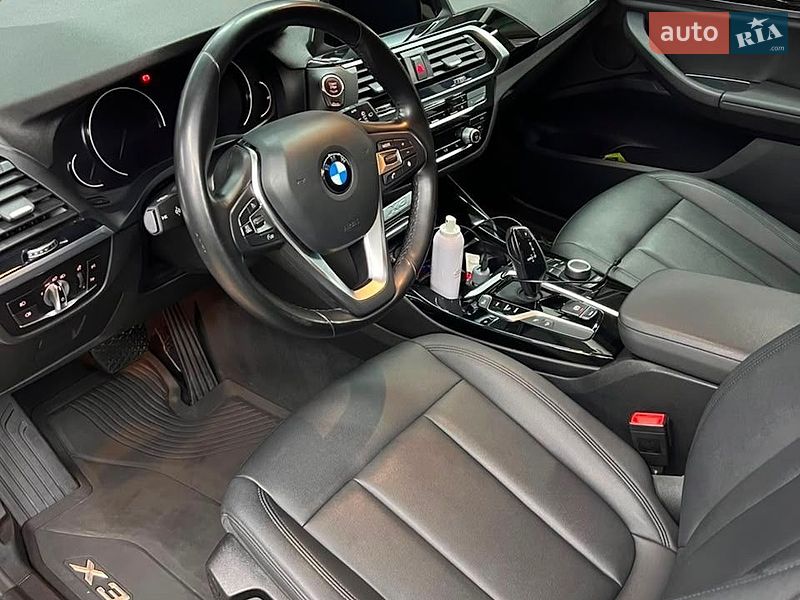 Внедорожник / Кроссовер BMW X3 2018 в Киеве