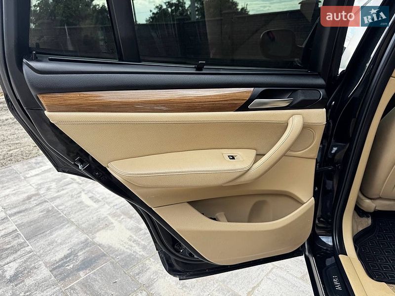 Внедорожник / Кроссовер BMW X3 2013 в Сторожинце