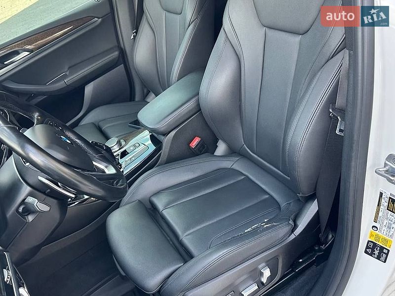 Внедорожник / Кроссовер BMW X3 2019 в Луцке