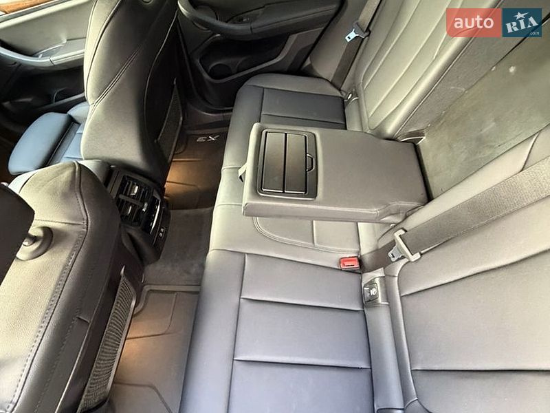 Внедорожник / Кроссовер BMW X3 2020 в Киеве