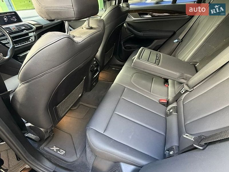 Внедорожник / Кроссовер BMW X3 2020 в Киеве