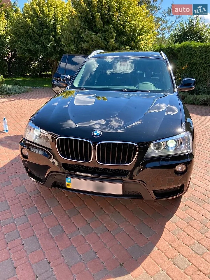 BMW X3 2013 photo 2