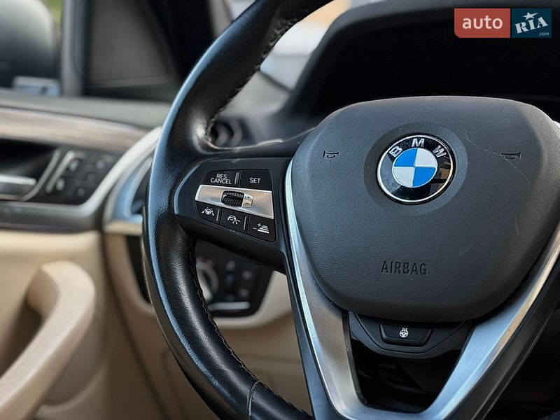 Внедорожник / Кроссовер BMW X3 2021 в Киеве