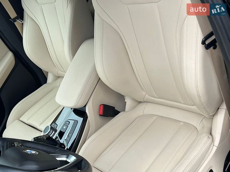 Внедорожник / Кроссовер BMW X3 2020 в Киеве