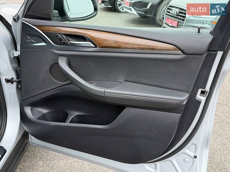 Внедорожник / Кроссовер BMW X3 2019 в Львове